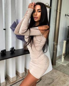 maria2-240x300 Uzun Boylu Fit Vücutlu Escort Maria